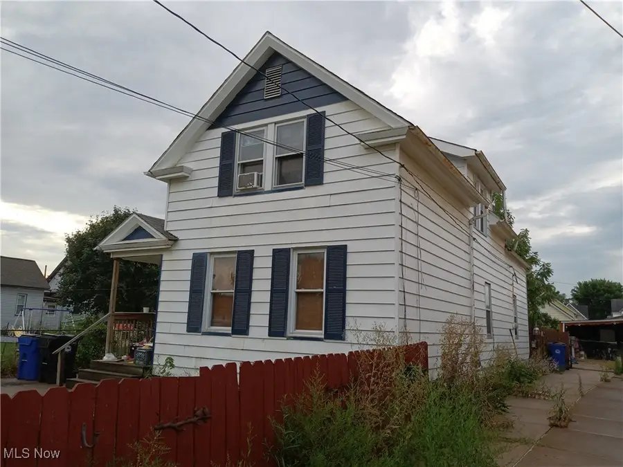 3527 Carlyle Avenue, Cleveland, OH 44109 - Image #3