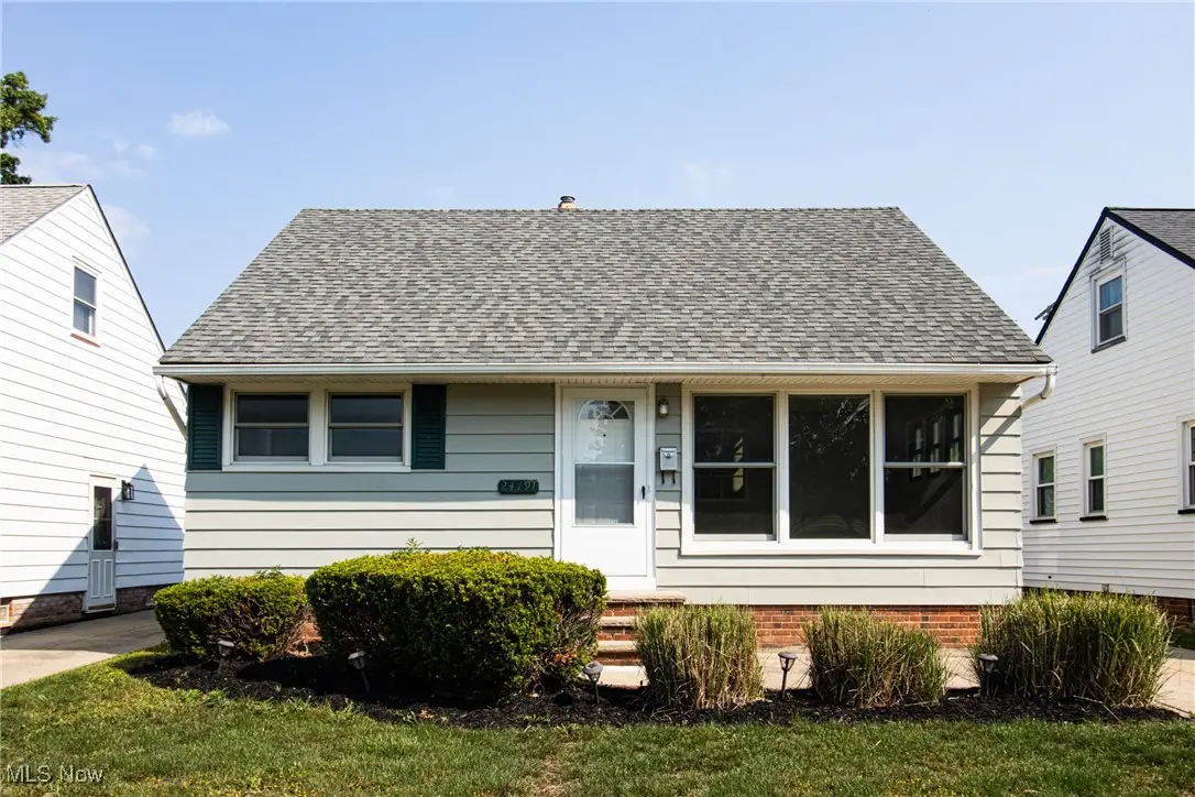 24791 Drakefield Avenue, Euclid, OH 44123 - #1