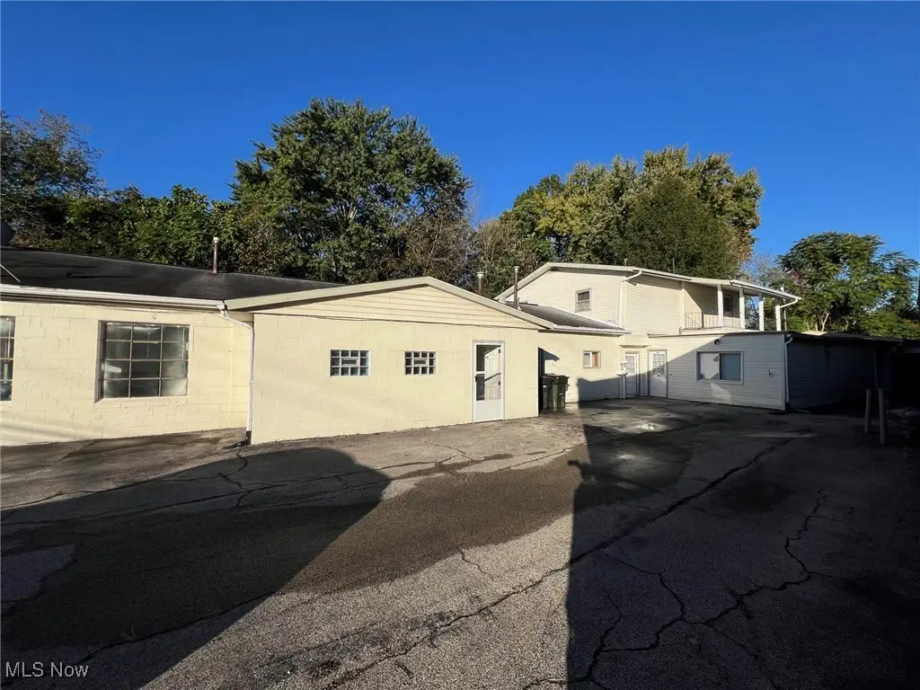 343 Griswold Ne Street, Warren, OH 44483 - Image #1