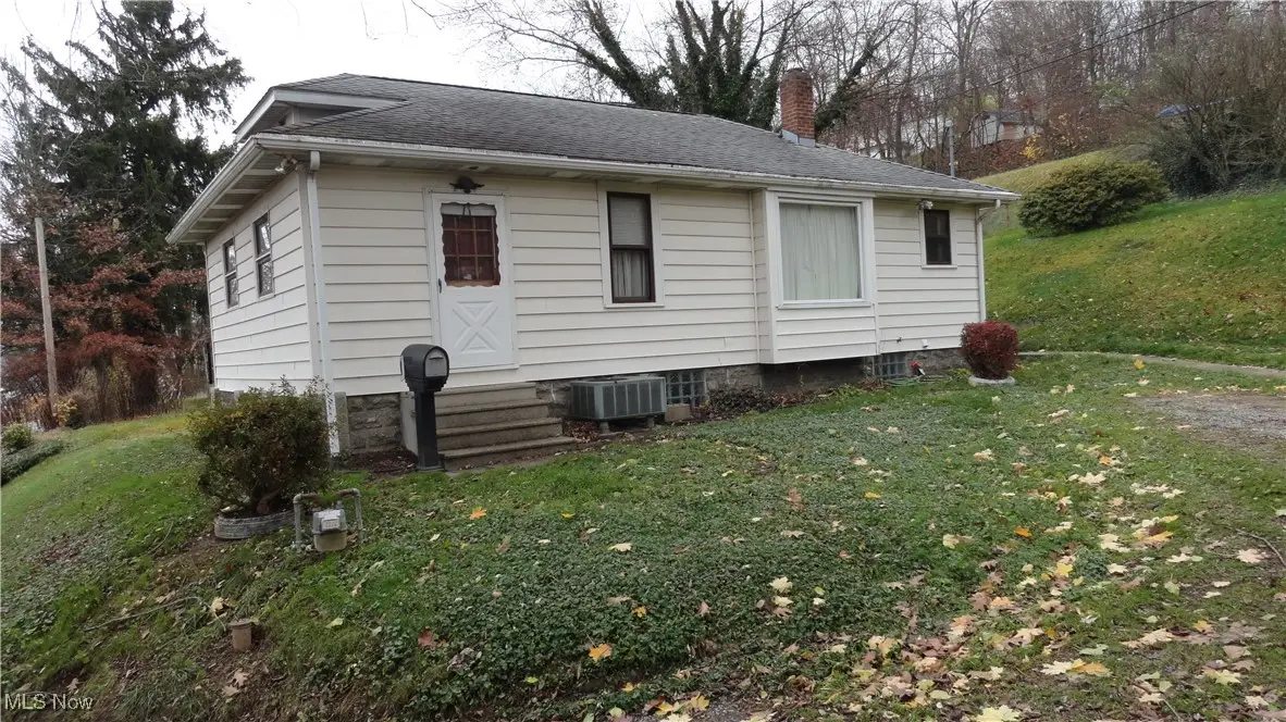 215 Alpine, Chester, WV 26034 - Image #1