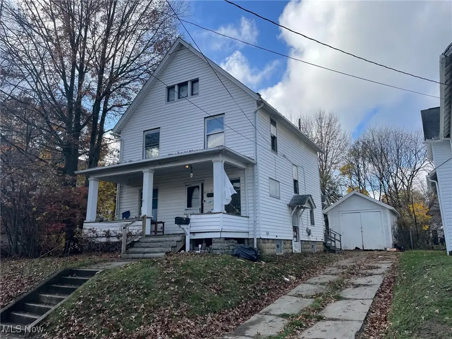 921 Clarendon Sw Avenue, Canton, OH 44710 - #2