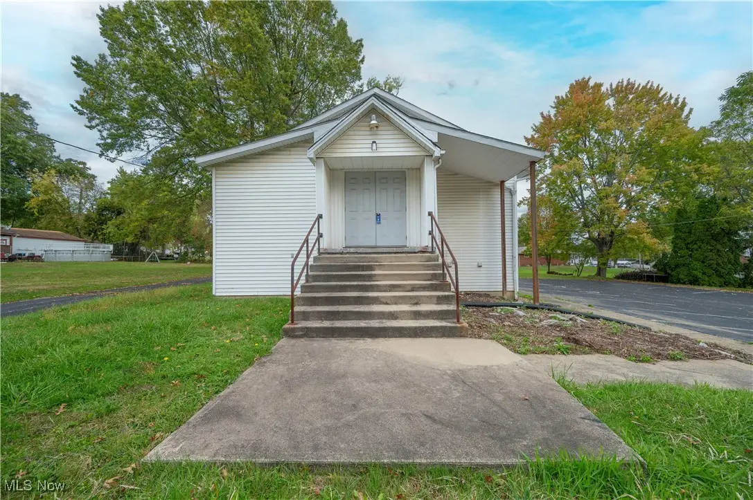 1187 Deforest Se Road, Warren, OH 44484 - Image #1