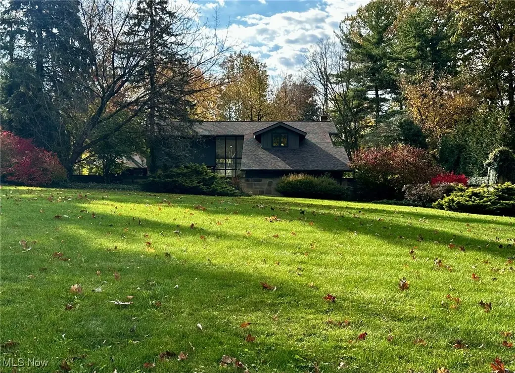 17370 S Park Boulevard, Shaker Heights, OH 44120 - Image #1