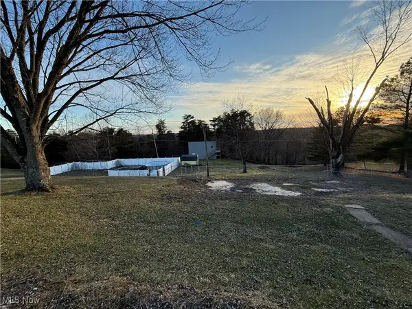 2025 Kesterson Road, Parkersburg, WV 26101