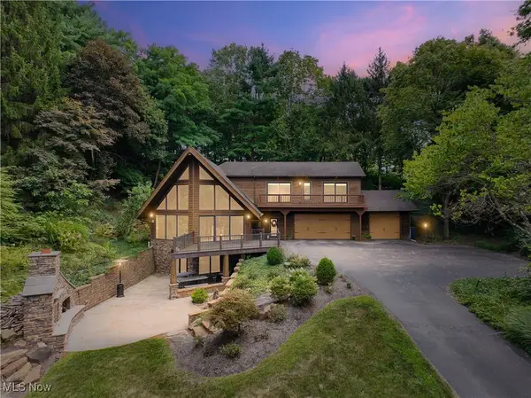 810 Mount Pleasant Nw Street, Clinton, OH 44216