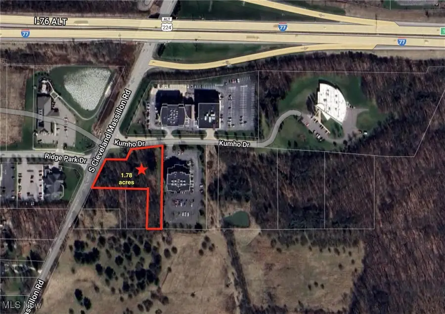 721 S Cleveland Massillon Road, Fairlawn, OH 44333 - Image #3