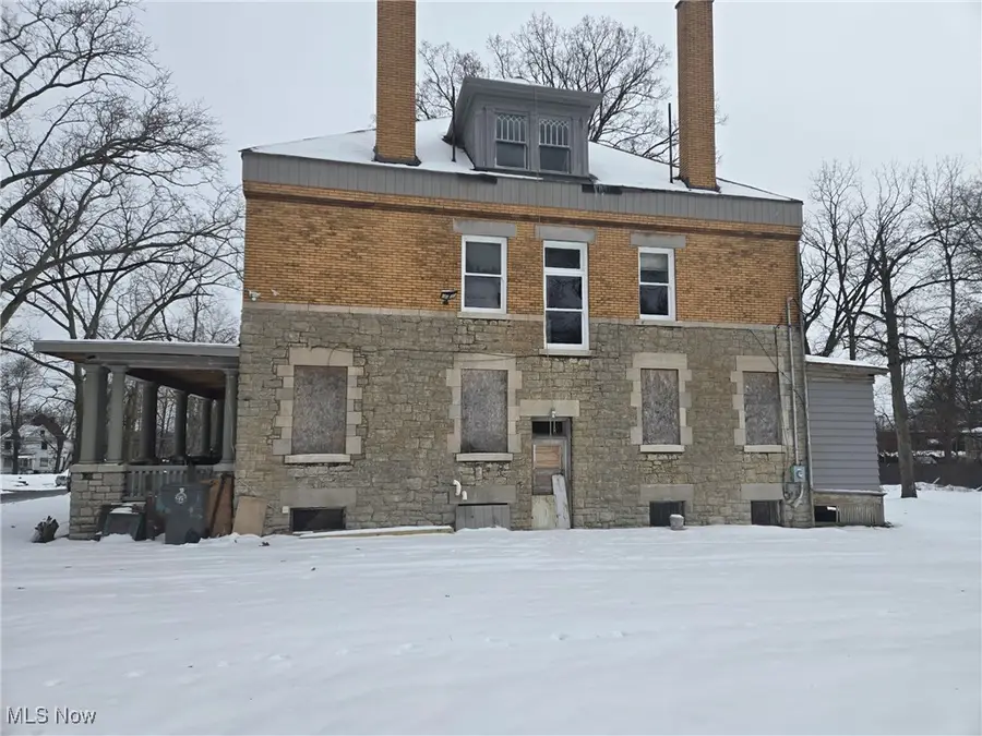 239 N Heights Avenue, Youngstown, OH 44504 - Image #3