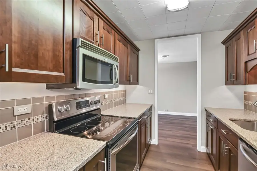 12700 Lake Avenue #801, Lakewood, OH 44107 - Image #3