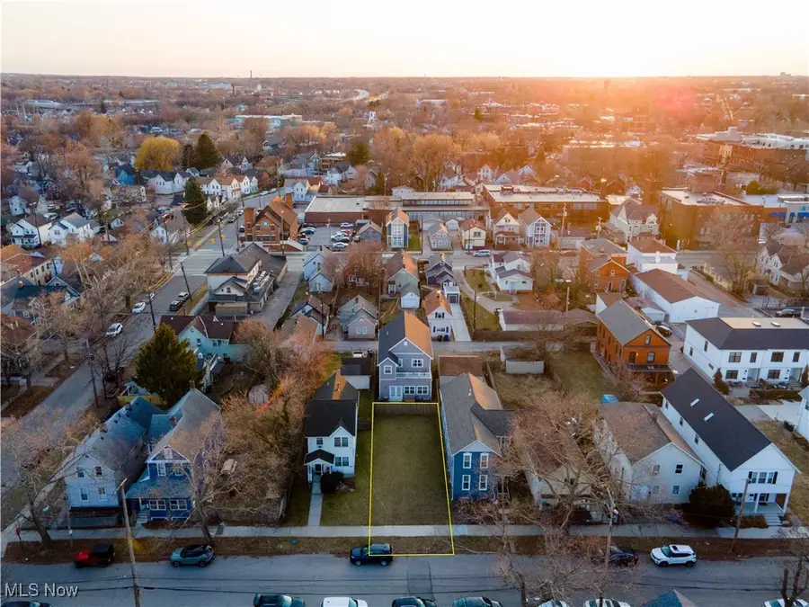 W 33rd Street, Cleveland, OH 44113 - Image #2