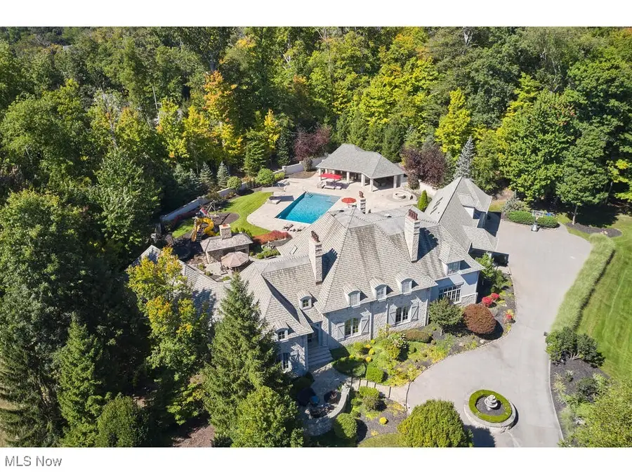 2201 Charles Lane, Bath Township, OH 44333 - Image #2