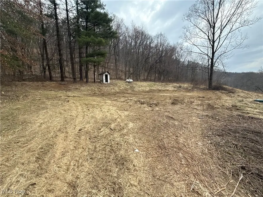 7261 Waterworks Hill Se Road, Uhrichsville, OH 44683 - Image #2