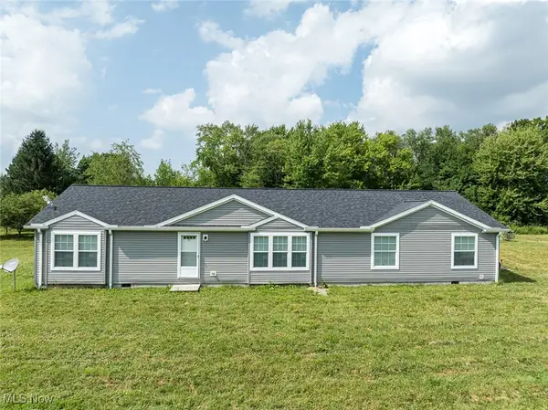 5719 N Richmond Road, Pierpont, OH 44082