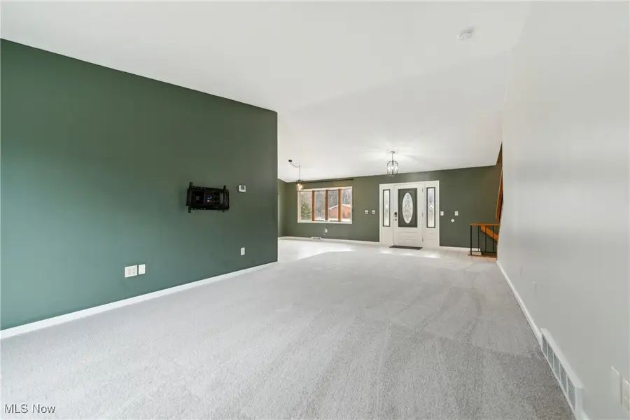 325 Robin Drive, Berea, OH 44017 - Image #3