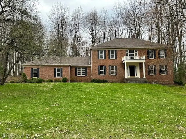 16685 Heatherwood Lane, Chagrin Falls, OH 44023 - Image #1