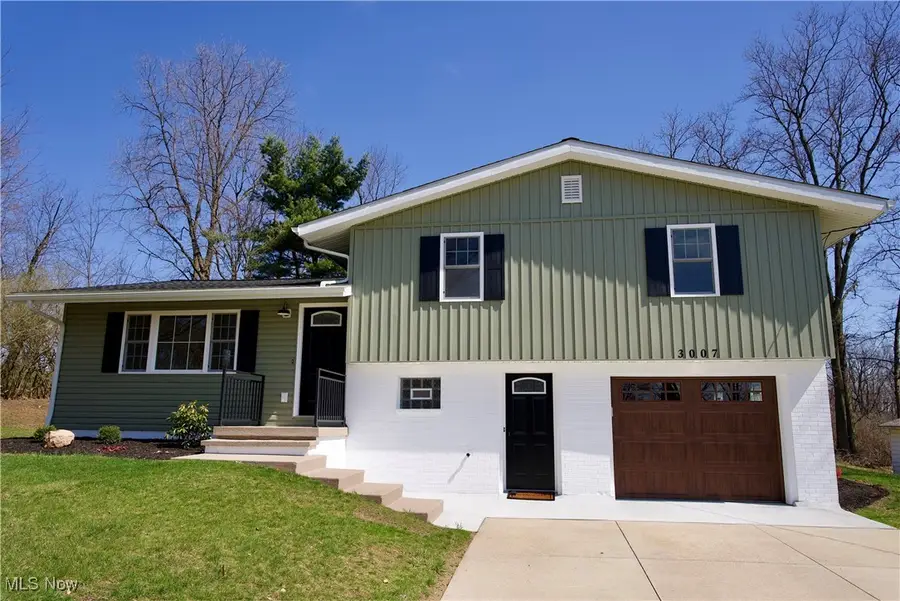 3007 Wilbanks Drive, Norton, OH 44203 - Image #2