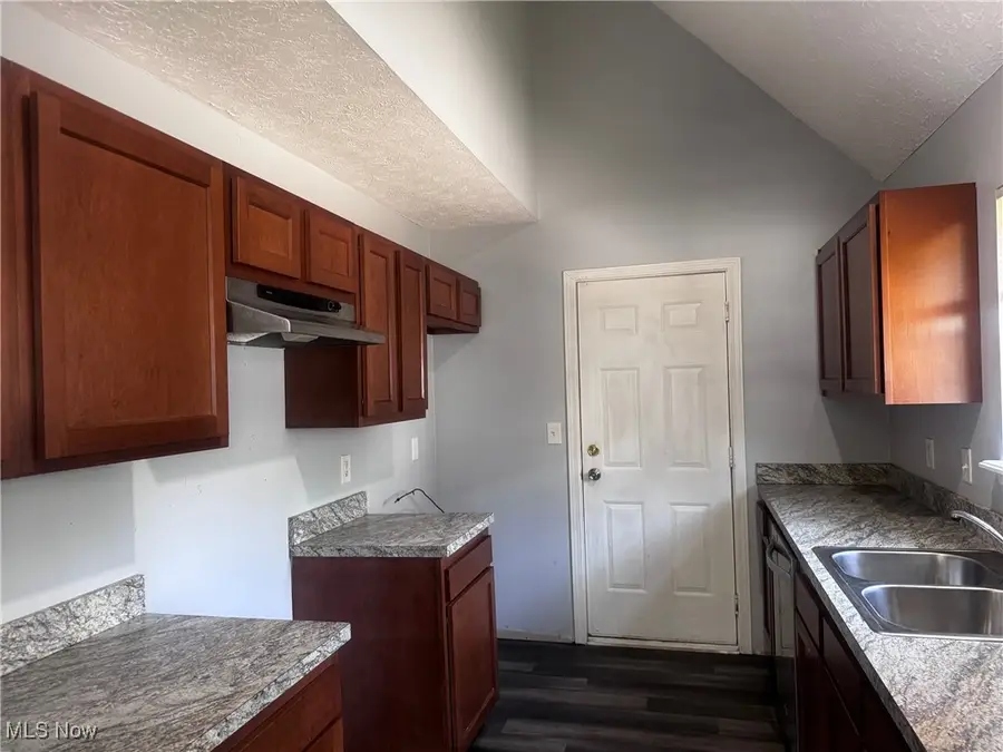 17714 S Miles Road, Cleveland, OH 44128 - Image #3