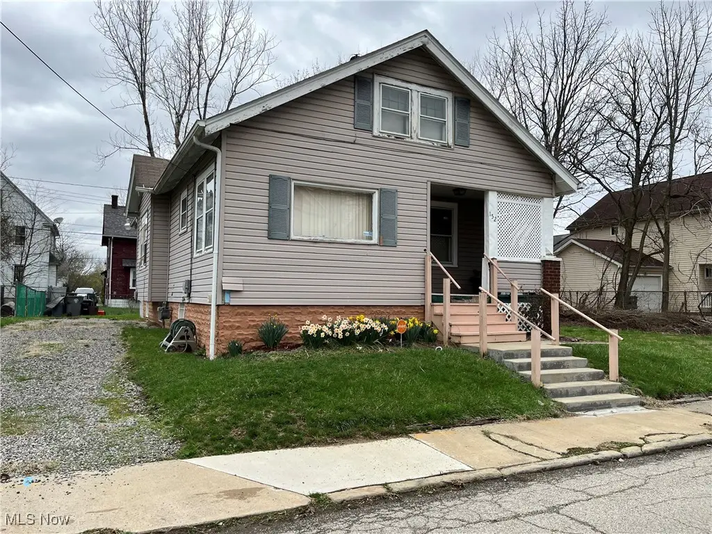 152 Regent Street, Youngstown, OH 44507 - #1