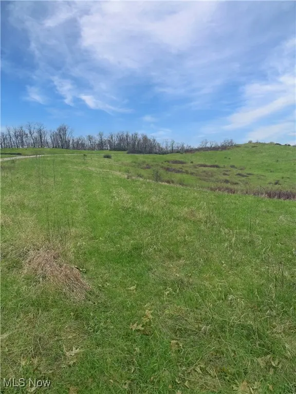 2463 Frankfort Rd., New Cumberland, WV 26047