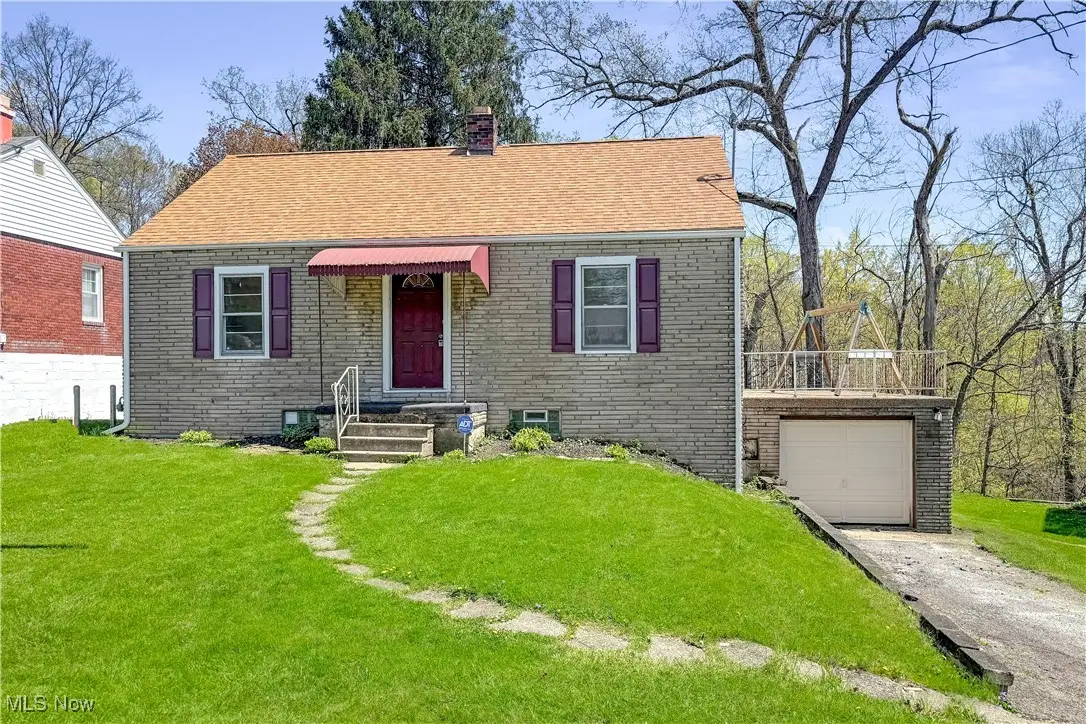 285 Beechwood Boulevard, Wintersville, OH 43953 - Image #1