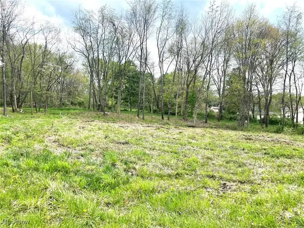 Lot #22 Forest Se Avenue, Massillon, OH 44646
