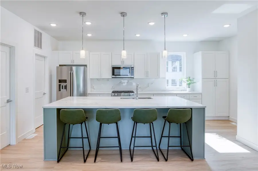 1367 W 74th Street, Cleveland, OH 44102 - Image #2