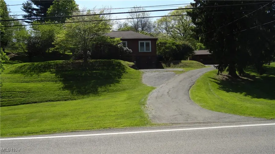 7517 Veterans Boulevard, Chester, WV 26034 - Image #3