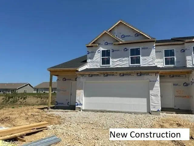 424 Honeycrisp Ne Drive, Louisville, OH 44641 - Image #1