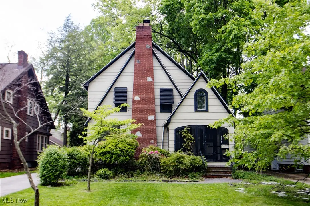 858 Roanoke Road, Cleveland Heights, OH 44121 - Image #1