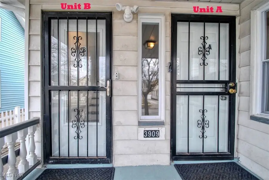 3909 Memphis Avenue, Cleveland, OH 44109 - Image #2