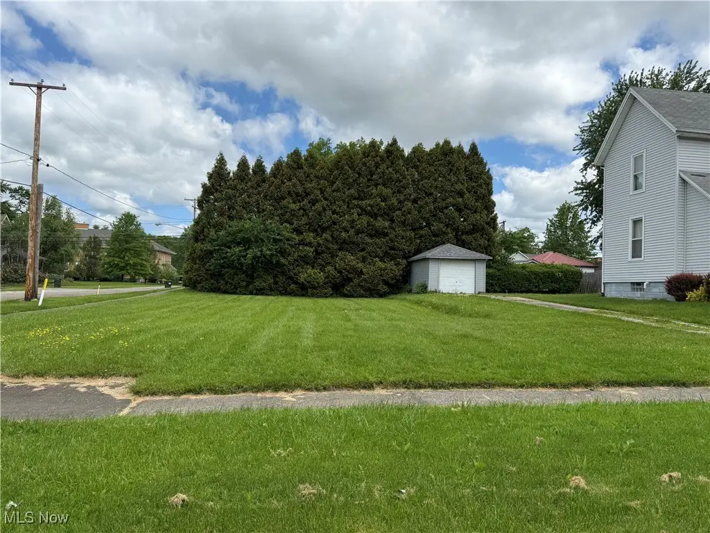 W Maryland Avenue, Sebring, OH 44672 - Image #1