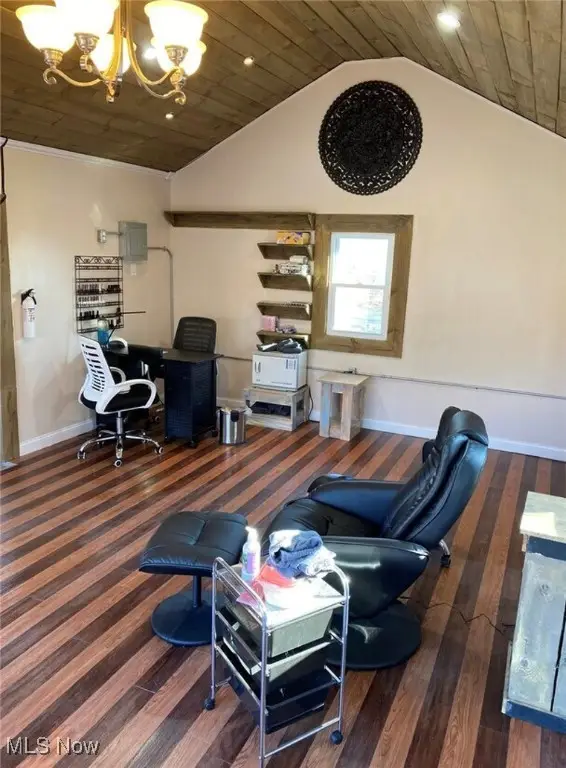 565 S Meridian Road, Youngstown, OH 44509 - Image #2