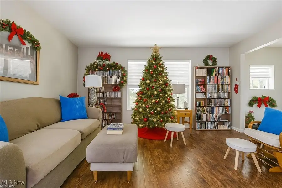 180 Elizabeth Parkway, Akron, OH 44304 - Image #2