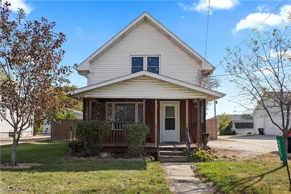 6927 N Wildacre Road, Curtice, OH 43412