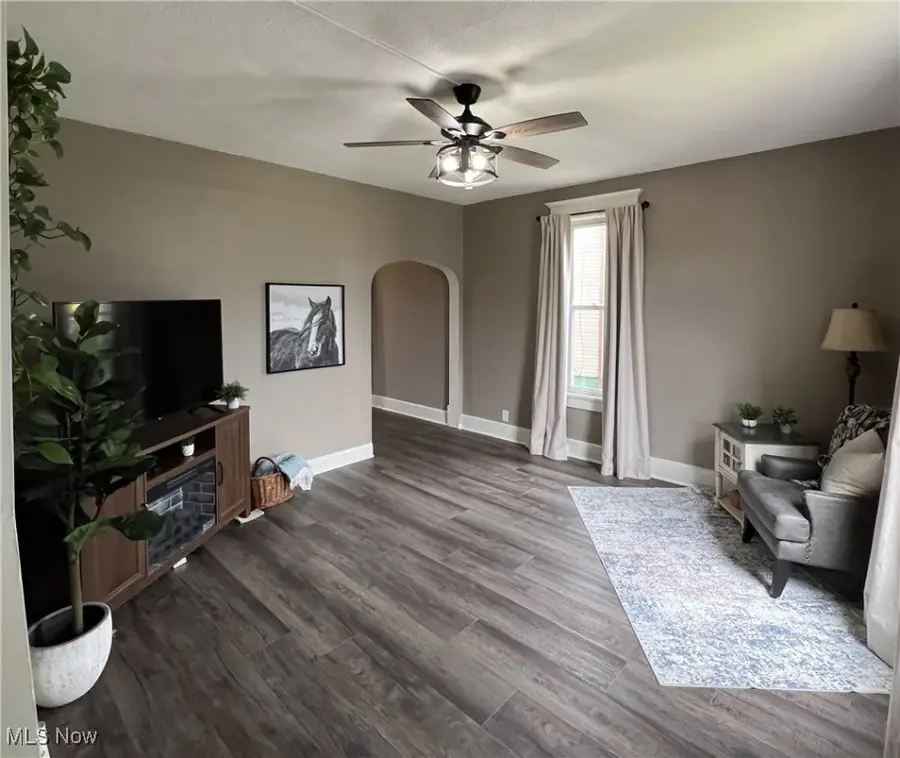 613 E Main Street, Barnesville, OH 43713 - Image #2