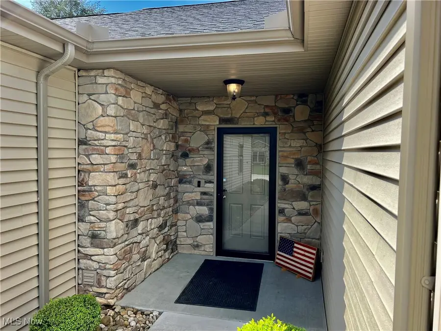 261 Valley View Drive, Weirton, WV 26062 - Image #3