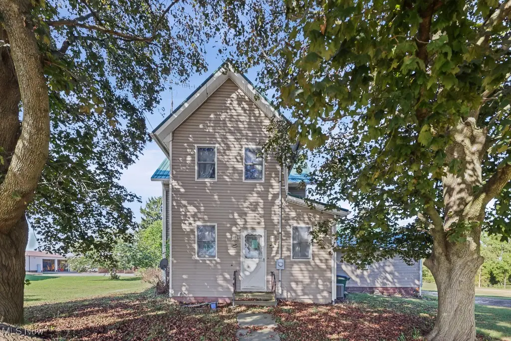 5869 Beechwood Avenue, Alliance, OH 44601 - Image #1