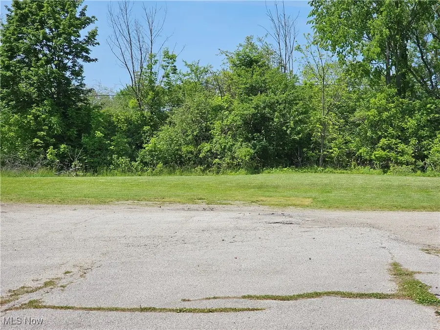 Park Avenue, Chardon, OH 44024 - Image #2