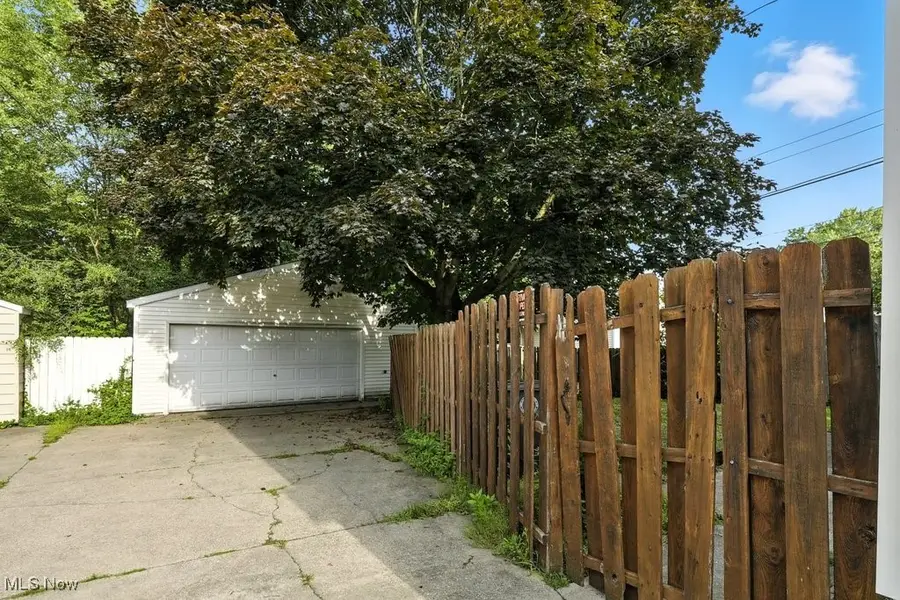 1500 Beardsley Street, Akron, OH 44301 - Image #3