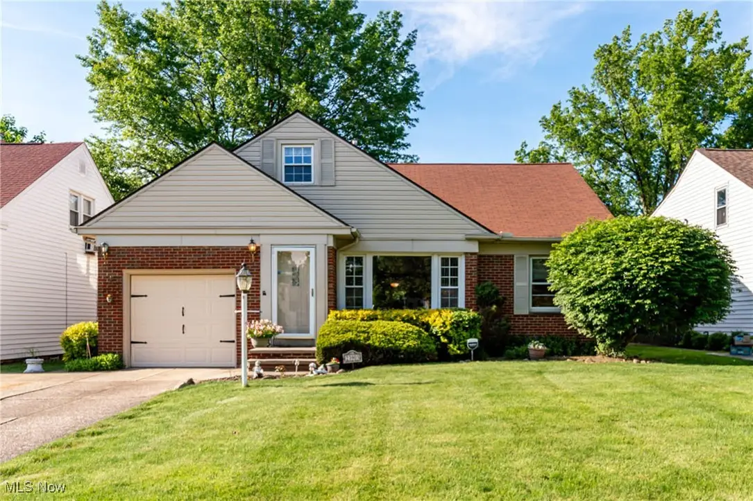 23903 E Baintree Road, Beachwood, OH 44122 - Image #1