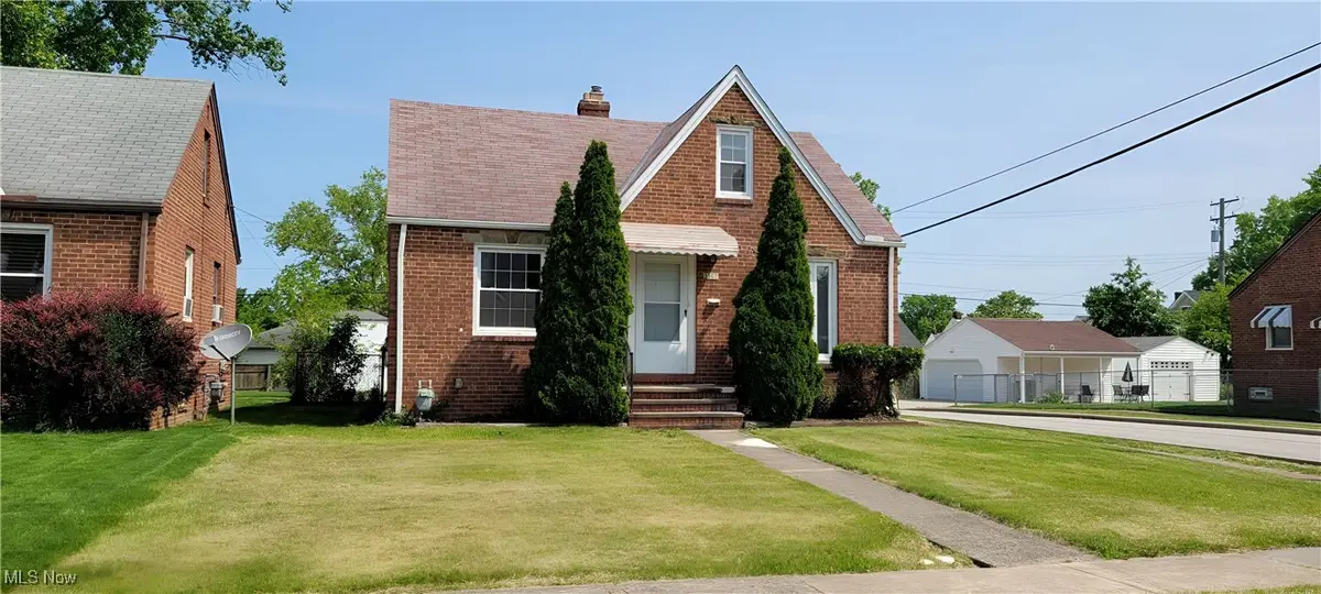 3302 Grovewood Avenue, Parma, OH 44134 - Image #1