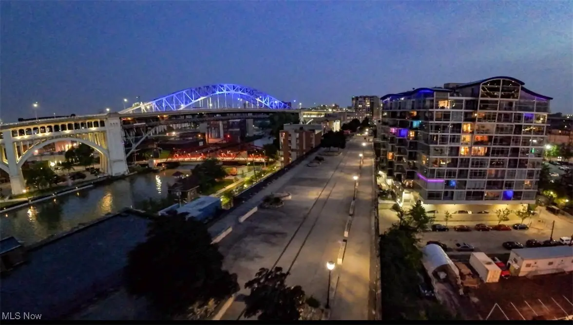 1237 Washington Avenue #1202, Cleveland, OH 44113 - Image #1