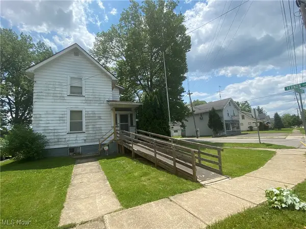 555 Hall Street, Warren, OH 44484