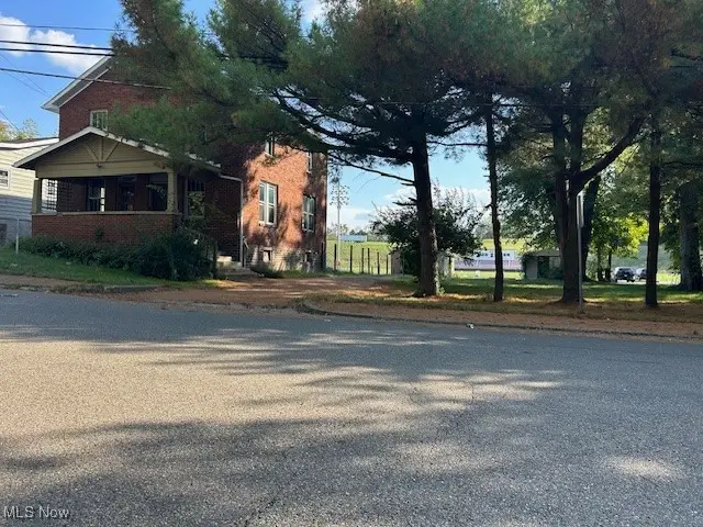 1112 Wheeling Avenue, Zanesville, OH 43701 - Image #2