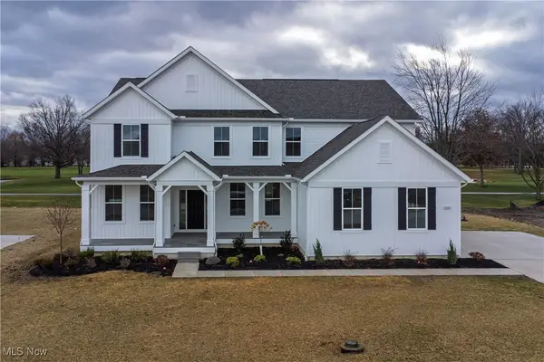 32601 Royal Troon Drive, Avon Lake, OH 44012
