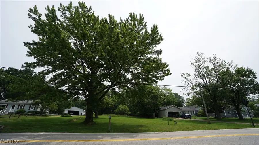 523 S Munroe Road, Tallmadge, OH 44278 - Image #2