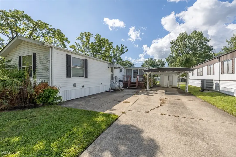 55 Patio Lane, Olmsted Township, OH 44138 - Image #2