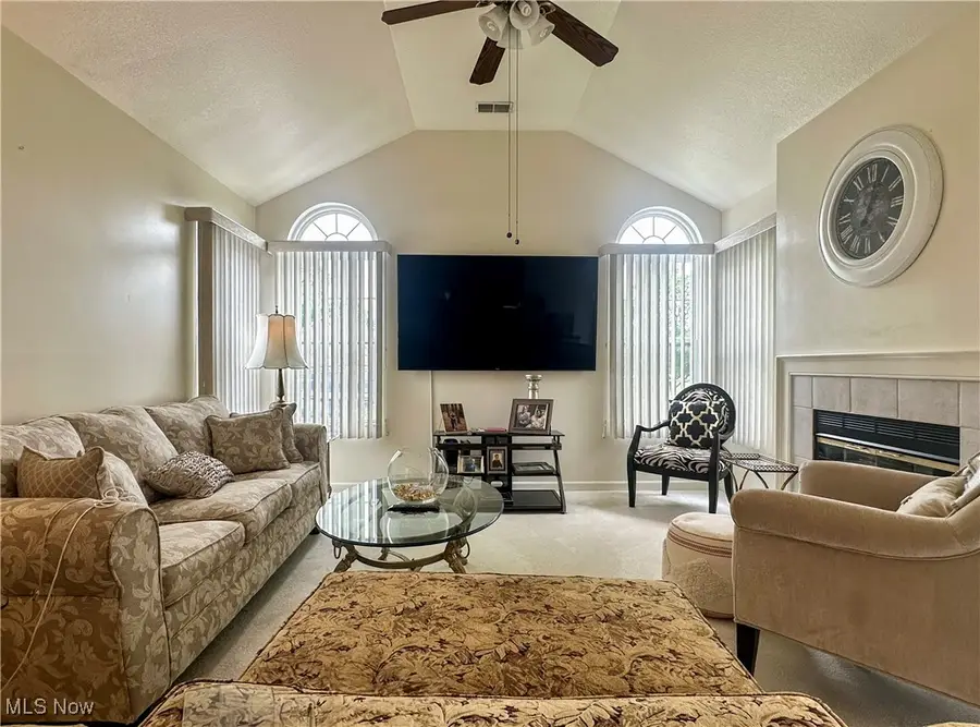 203 Willow Brook Ne Drive, Warren, OH 44483 - Image #3