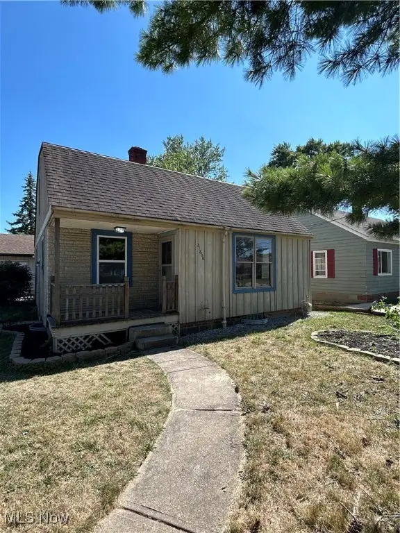 21860 Louis Road, Bedford Heights, OH 44146 - Image #2