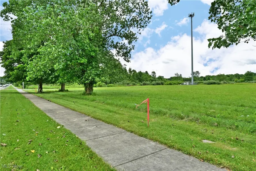 4260 N River Ne Road, Warren, OH 44484 - Image #2