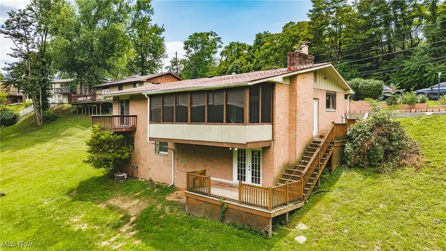 1047 Lakewood Circle, Washington, WV 26181 - Image #2